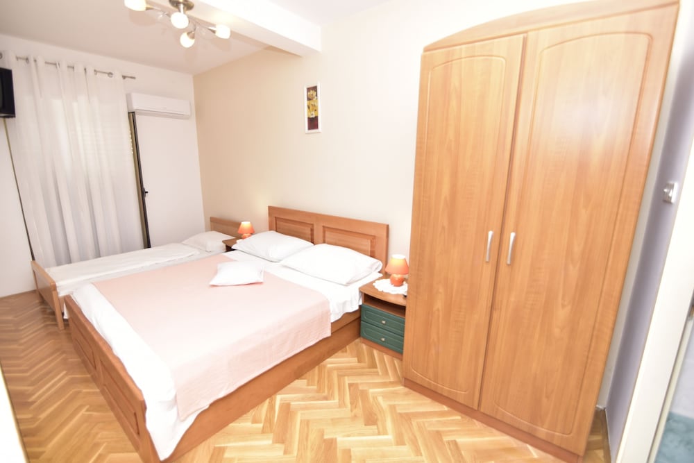Triple Room (2) photo 1