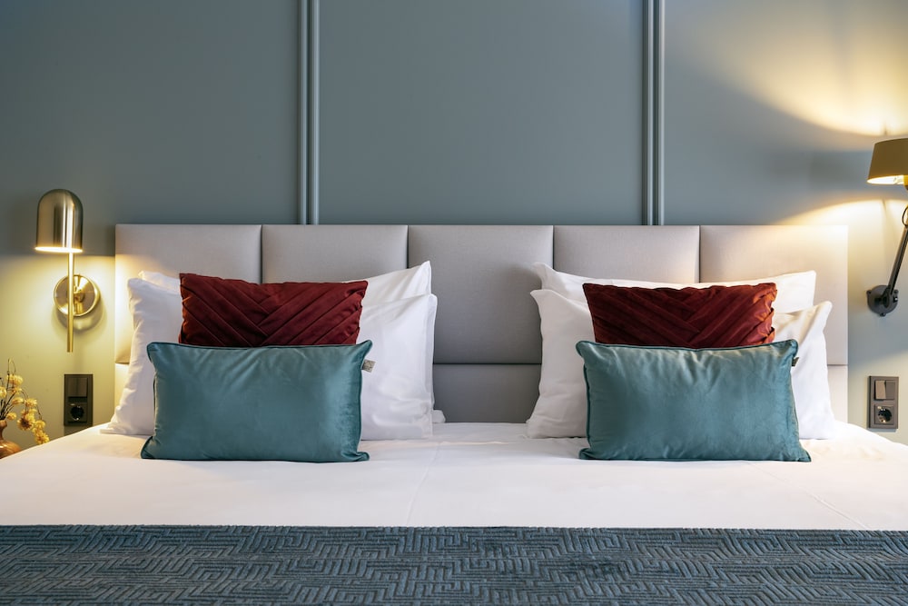Deluxe Room, Balcony - Photo 2