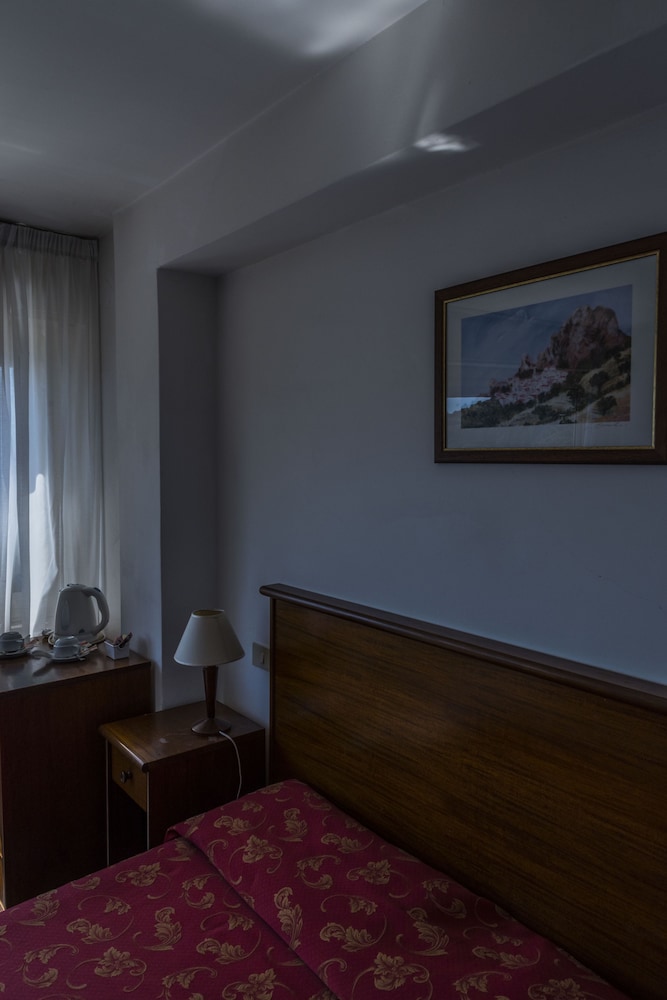 Economy Double Room, Ground Floor photo 2