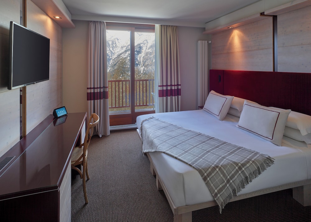 Superior Double Room, Mountain View photo 2