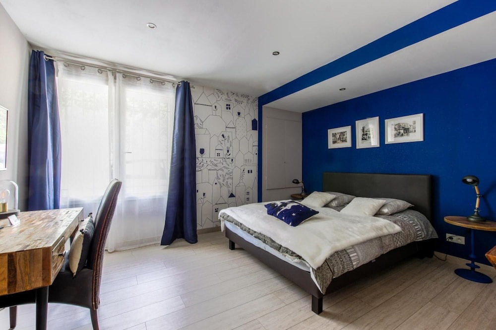 Comfort Double Room, City View