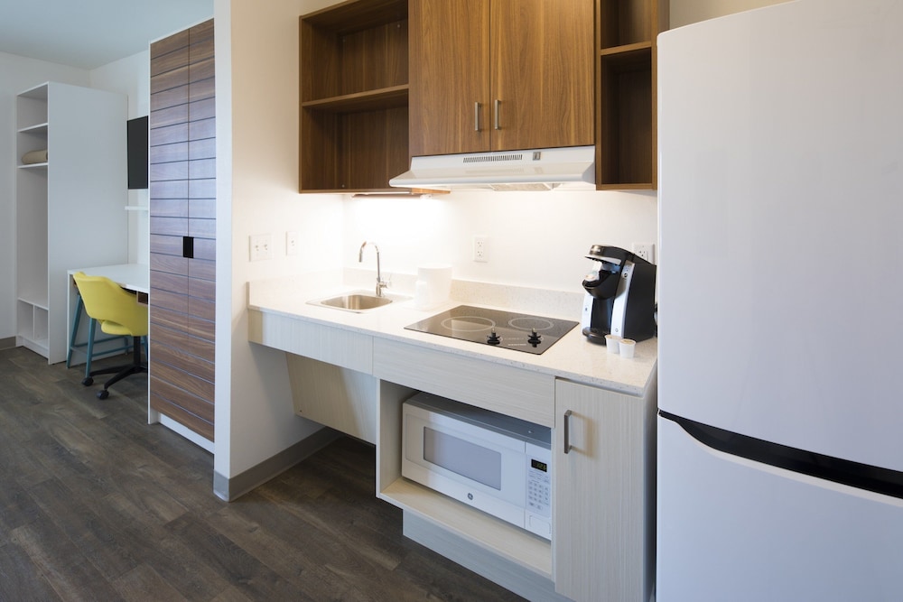 Uptown Suites Extended Stay Austin TX - Round Rock, Photo 7