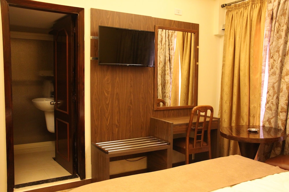 Standard Double or Twin Room photo 2