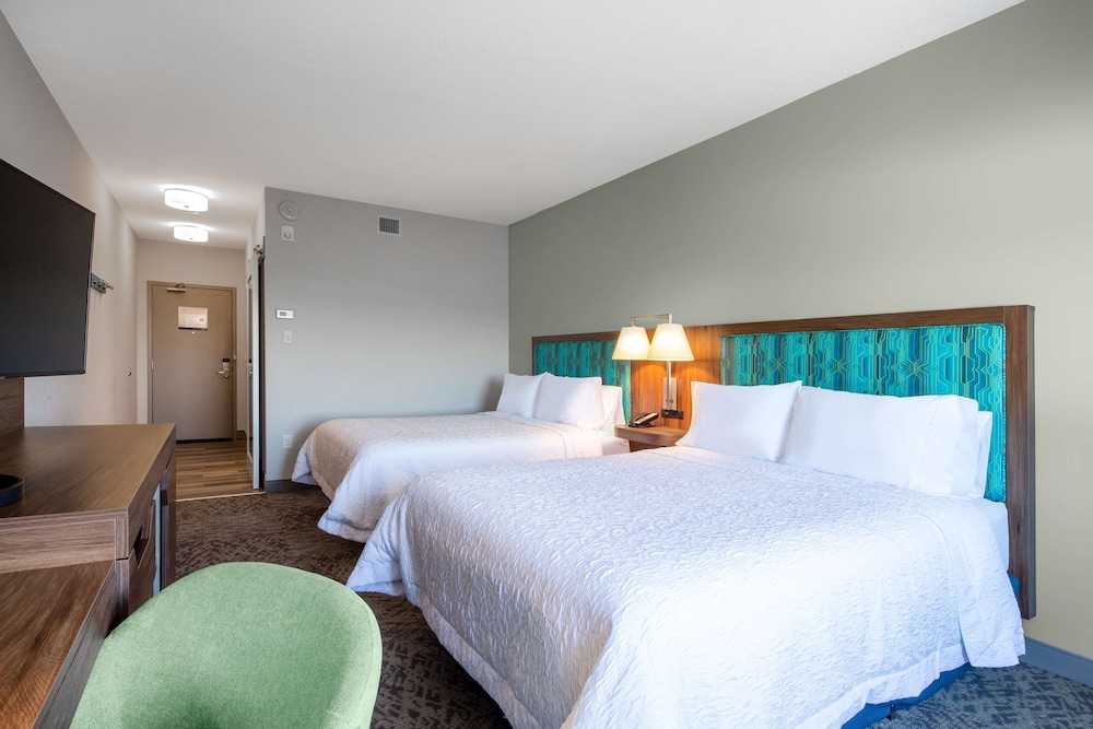 Room, 2 Queen Beds, Non Smoking - Photo 2