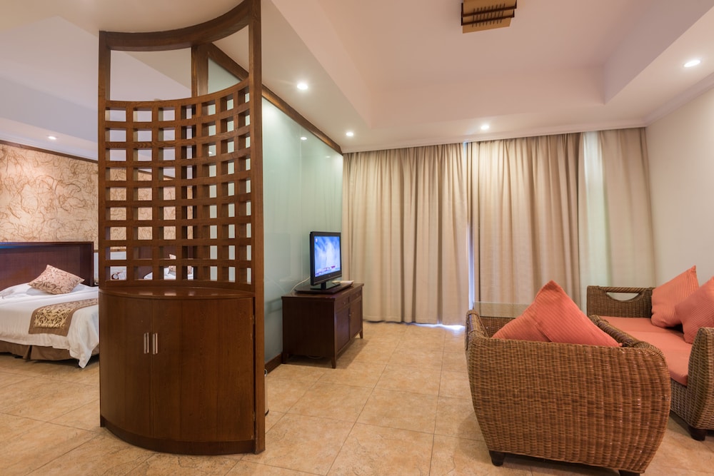 Suite, 2 Twin Beds photo 1
