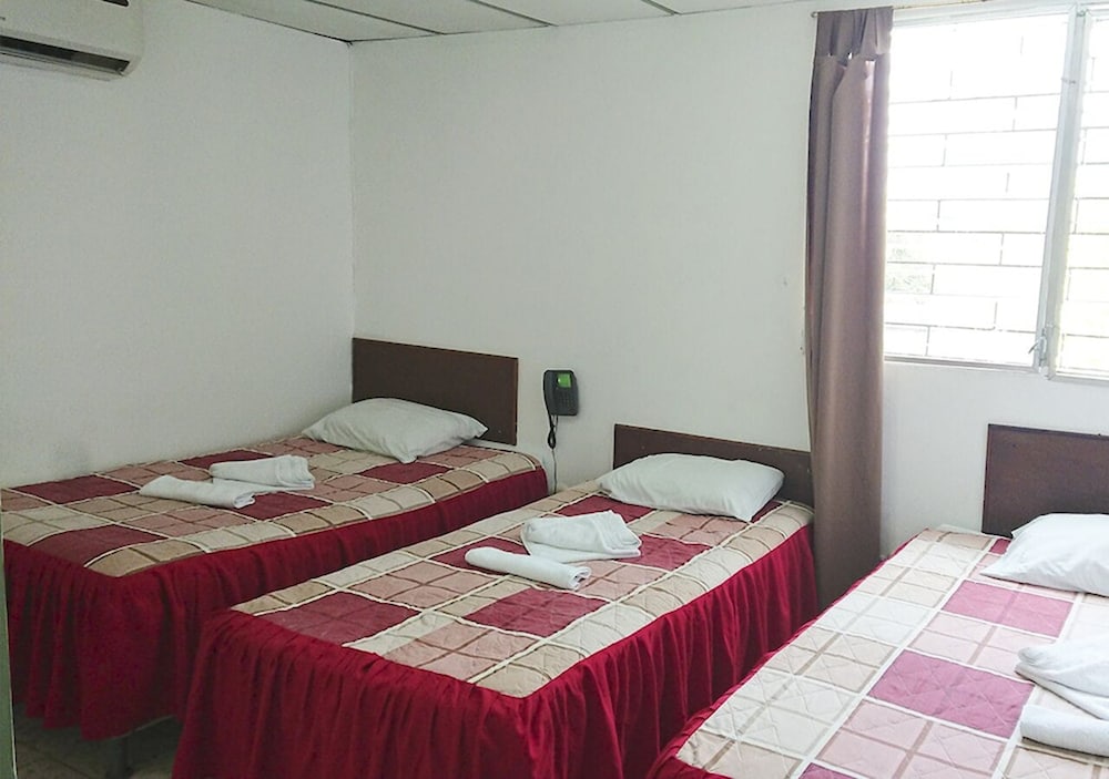 Basic Triple Room photo 1