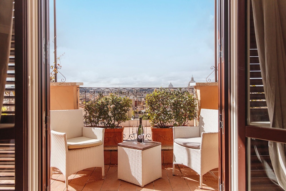 Junior Suite, Balcony, 3 photo 3