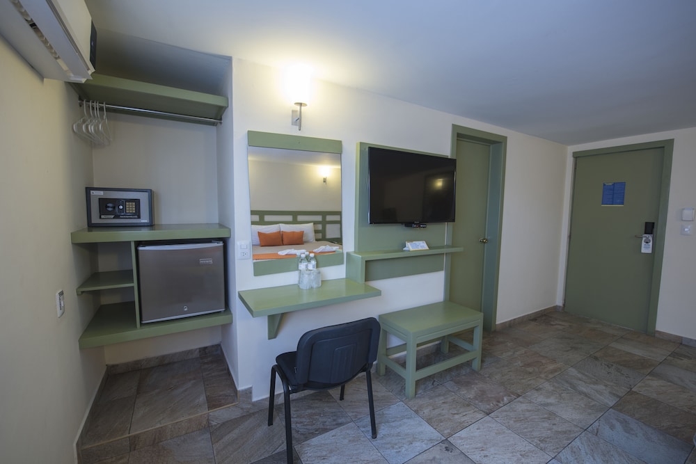 Family Quadruple Room photo 3