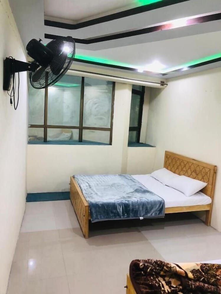 Deluxe Double or Twin Room photo 1