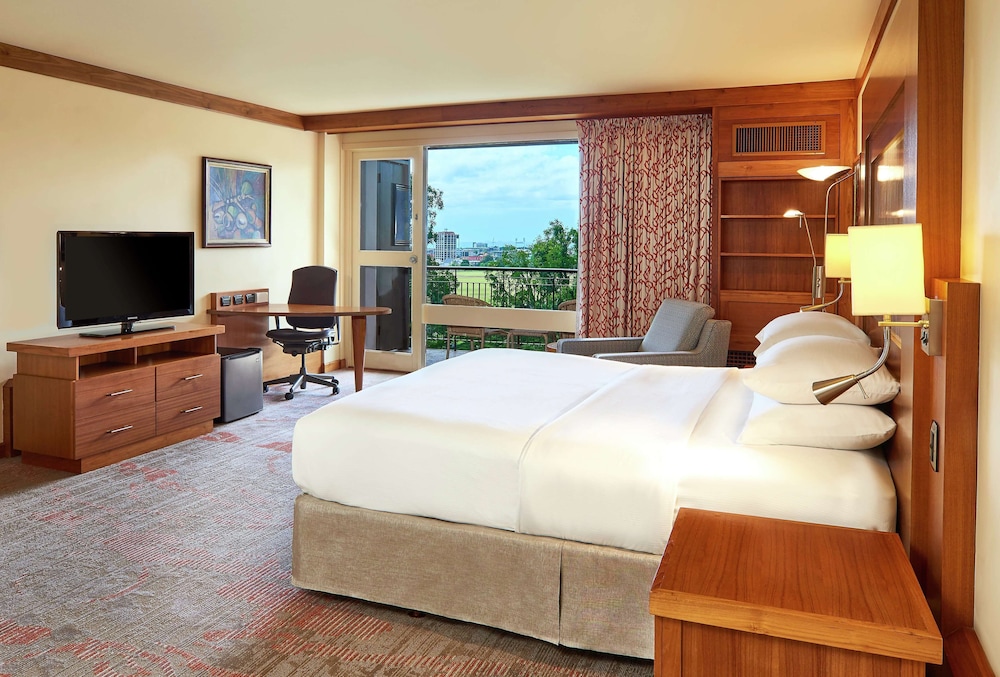 Room, 1 King Bed, Accessible (Shower) - Photo 3