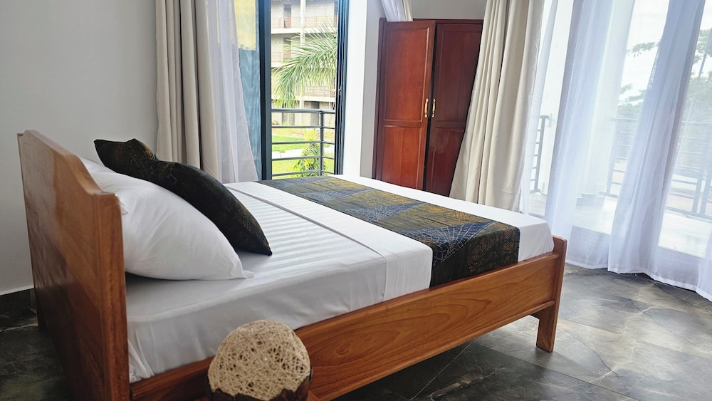 Deluxe Double or Twin Room, Private Bathroom, Garden View