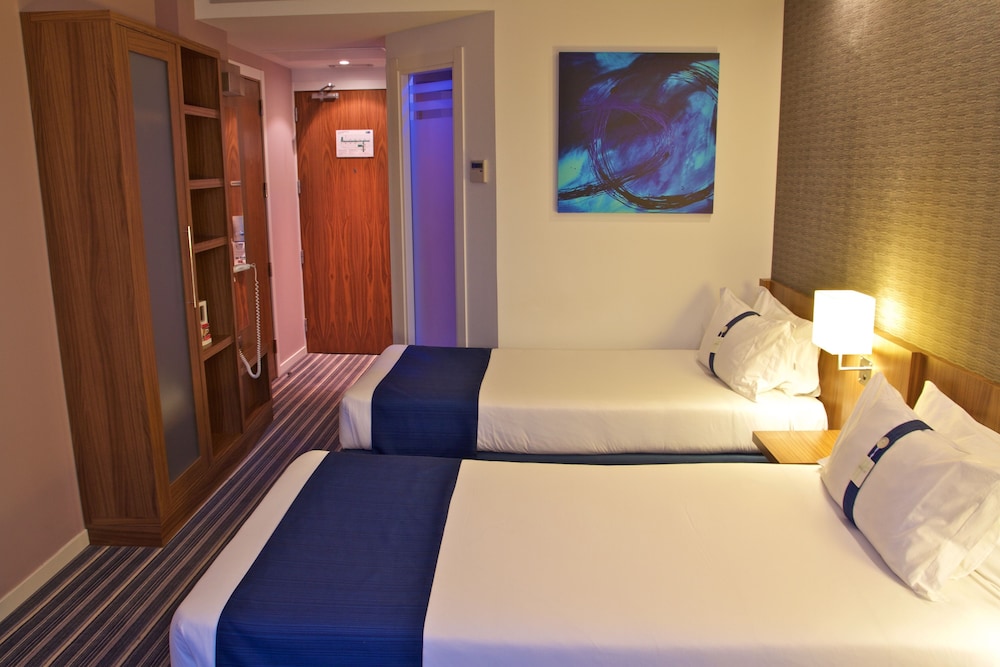 Standard Room, 2 Twin Beds, Smoking photo 3