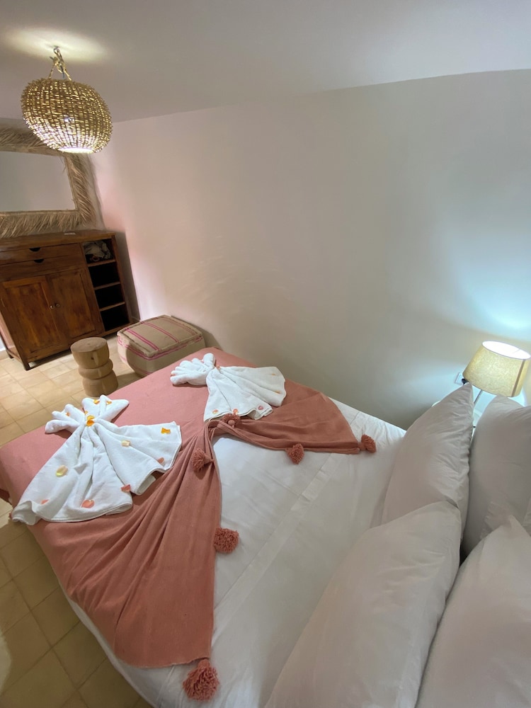 Double Room - Photo 2