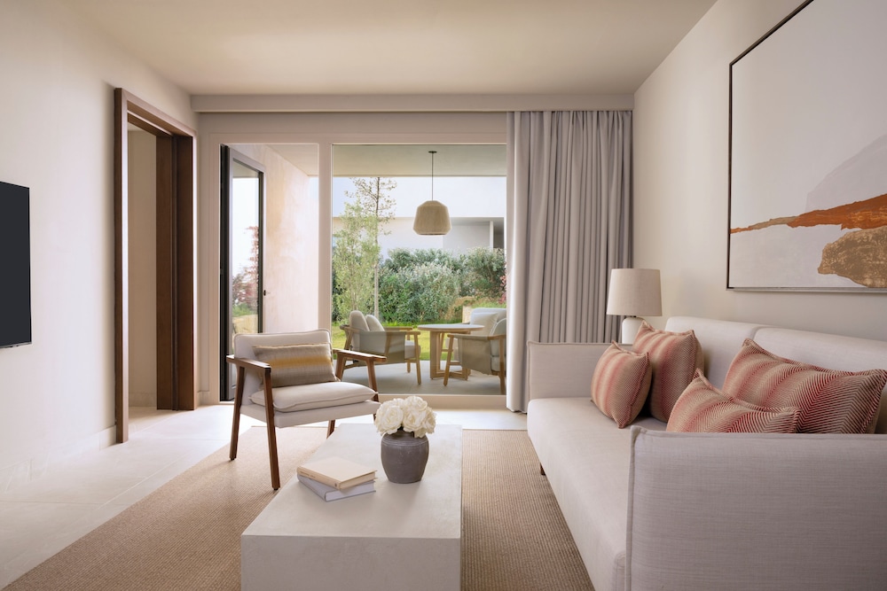 Suite de Tres Habitaciones con Piscina 2 Rey 1 Reina 370 m² Suite de Tres Habitaciones con Piscina 2 Rey 1 Reina 370 m²
