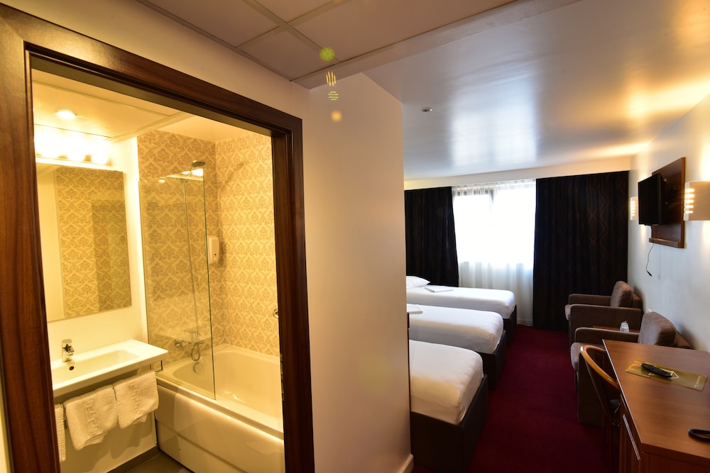 Comfort Triple Room