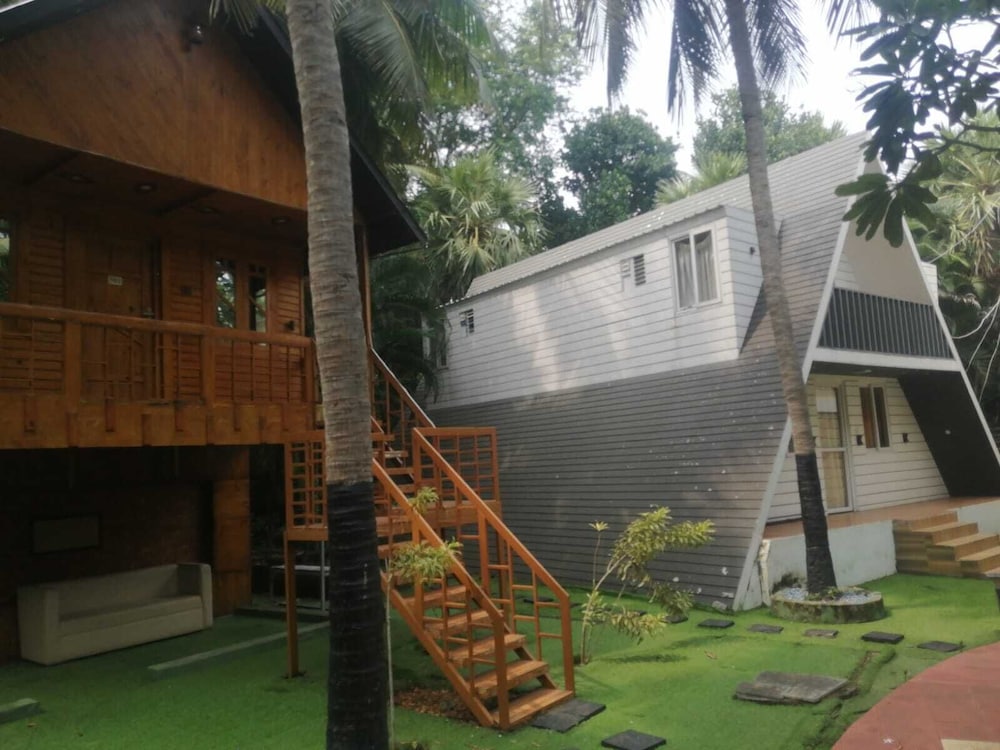 Executive Villa