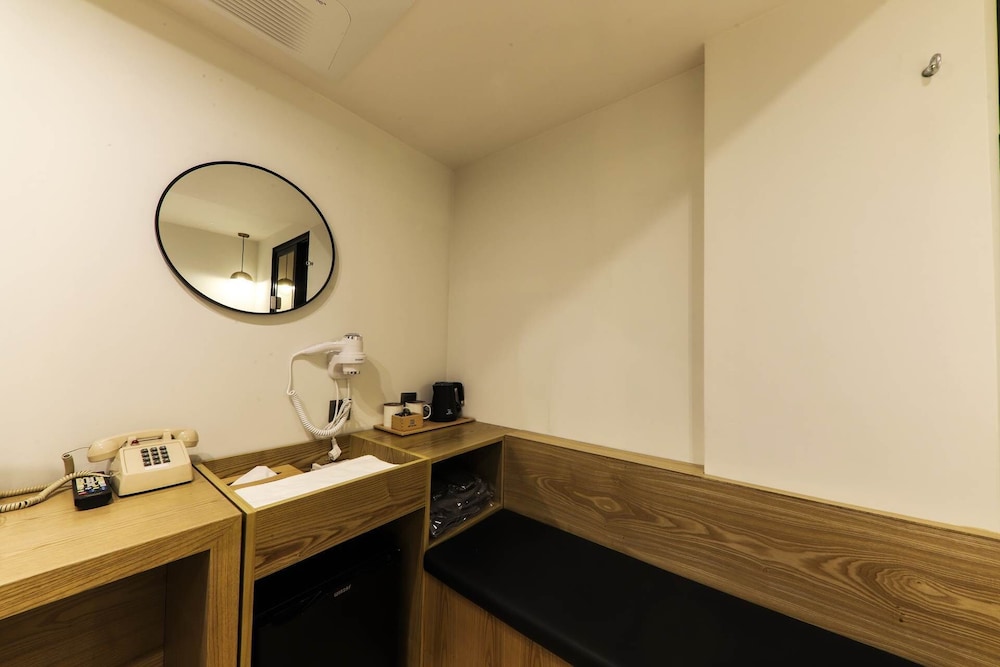 Standard Double Room - Photo 2