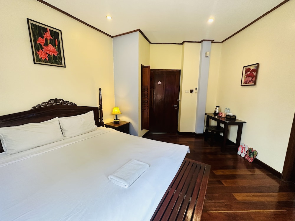 Deluxe Double Room - Photo 18