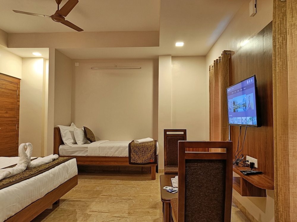 Classic Triple Room - Photo 6