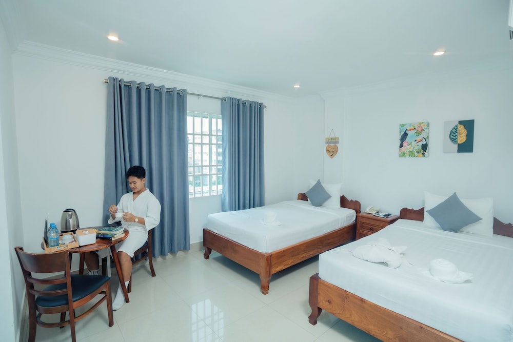 Deluxe Twin Room photo 3