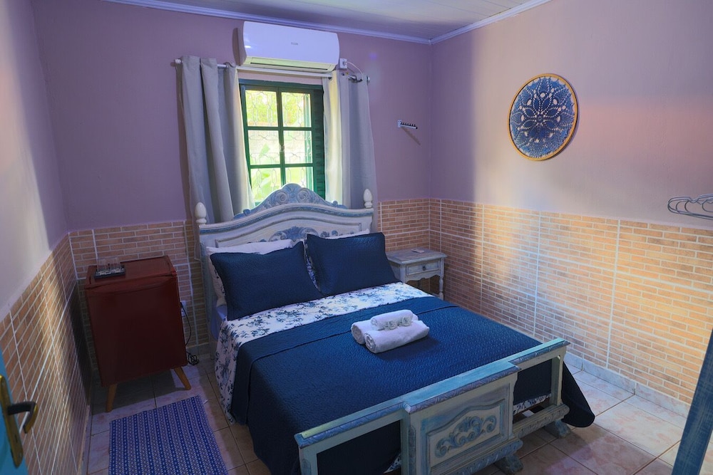 Quarto Azul Casal com Ar Condicionado photo 1