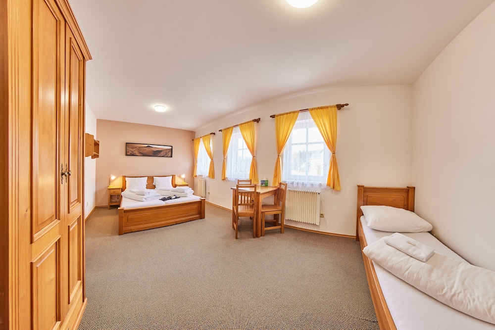 Standard Room photo 1