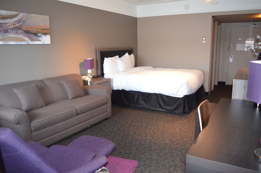 Superior Room, 1 Queen Bed, Lake View