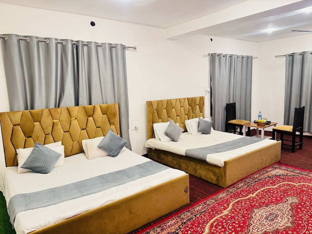 Deluxe Quadruple Room, Mountain View