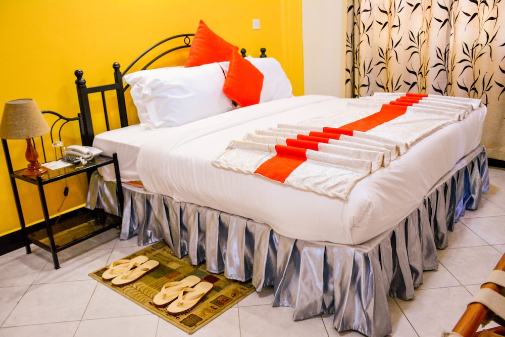 Standard Double Room, 1 Queen Bed, Garden View