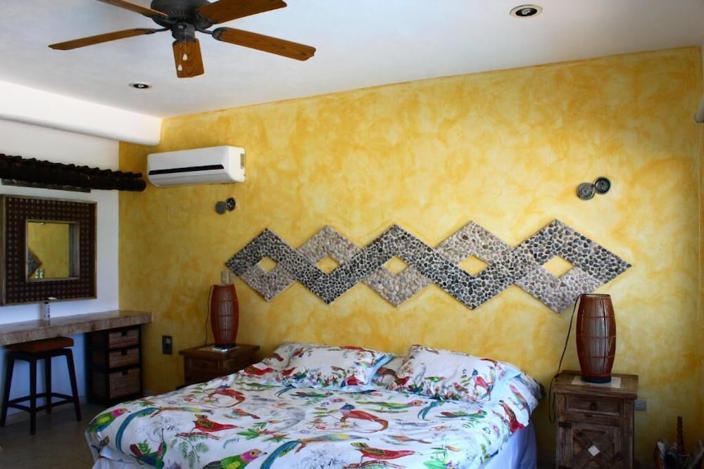 Luxury Villa photo 2