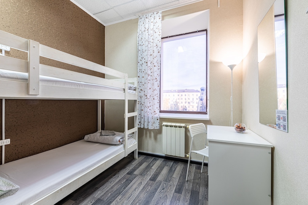 Economy Twin Room photo 2