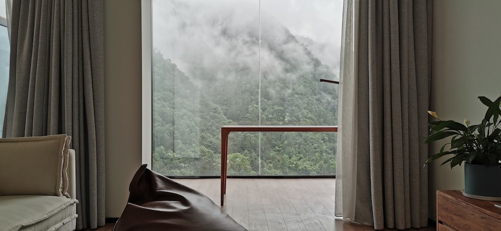 Premier Suite with View (Balcony) photo 1