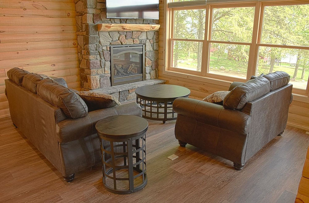 Cabin, 3 Bedrooms, Harbor View photo 3