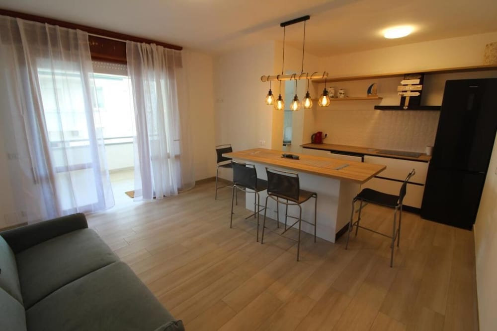 Apartment, 2 Bedrooms, Balcony, Garden View