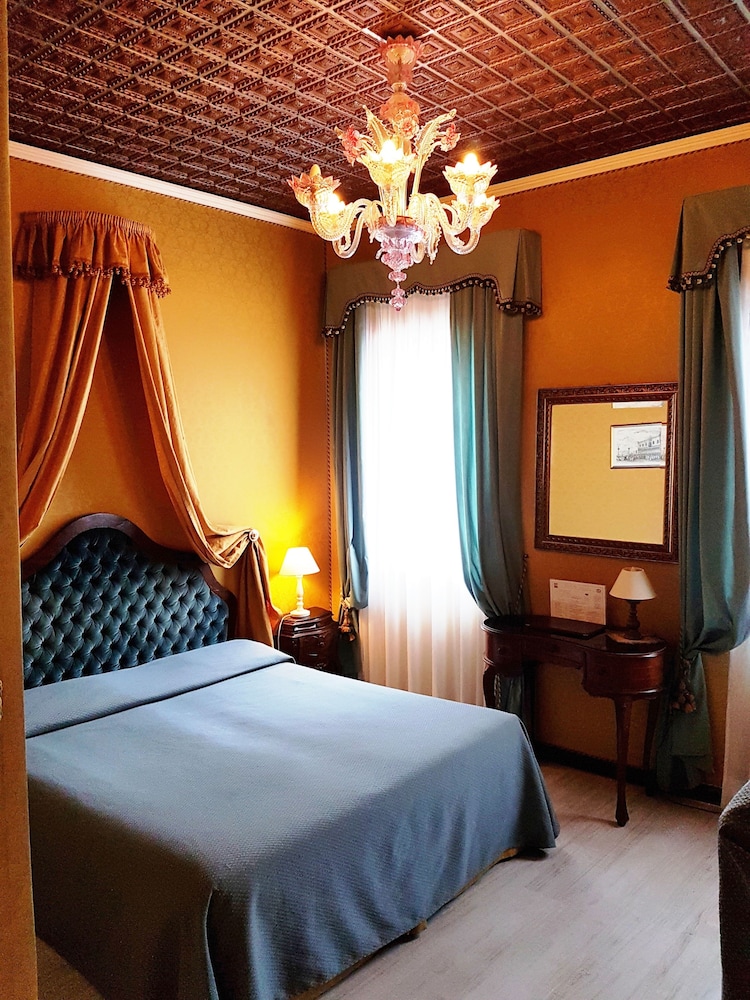 Classic Triple Room, 1 Bedroom photo 1