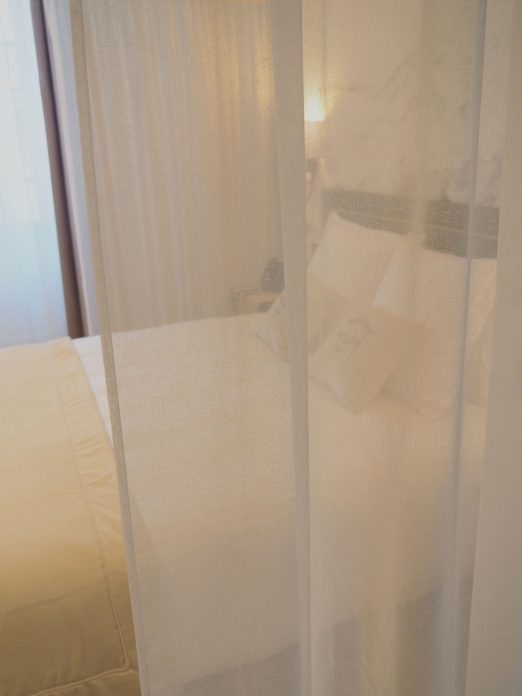 Suite (Honneur) - Photo 5