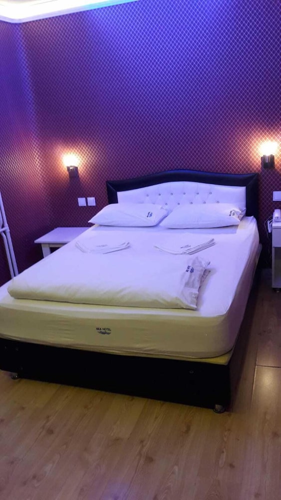 Triple Room, Accessible, Smoking