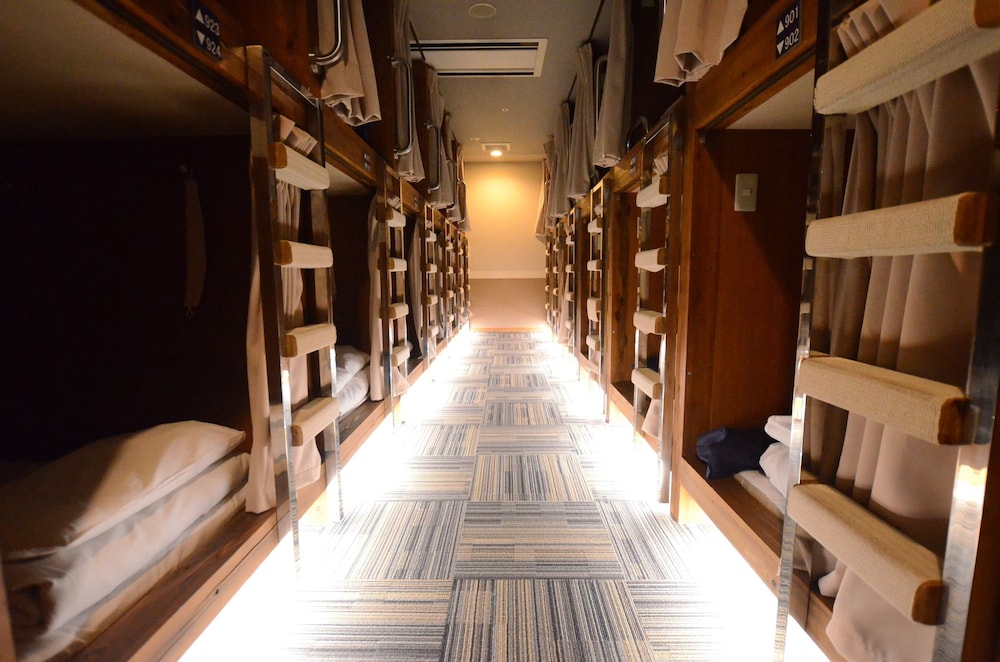 Male Dormitory Room, Upper Bed photo 1