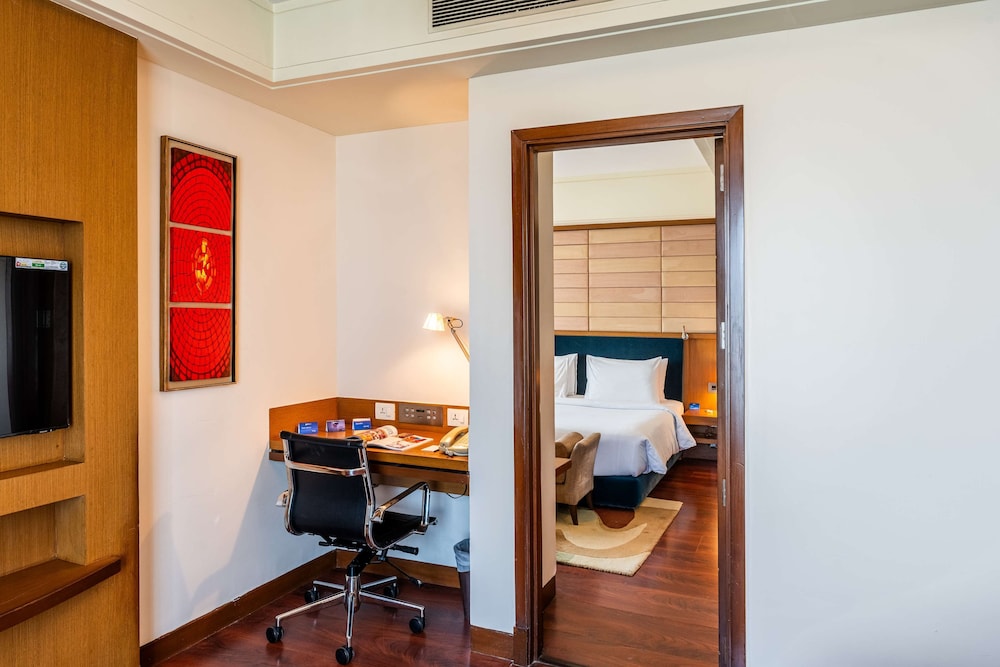 Suite, 1 Bedroom (Whirlpool) - Photo 2