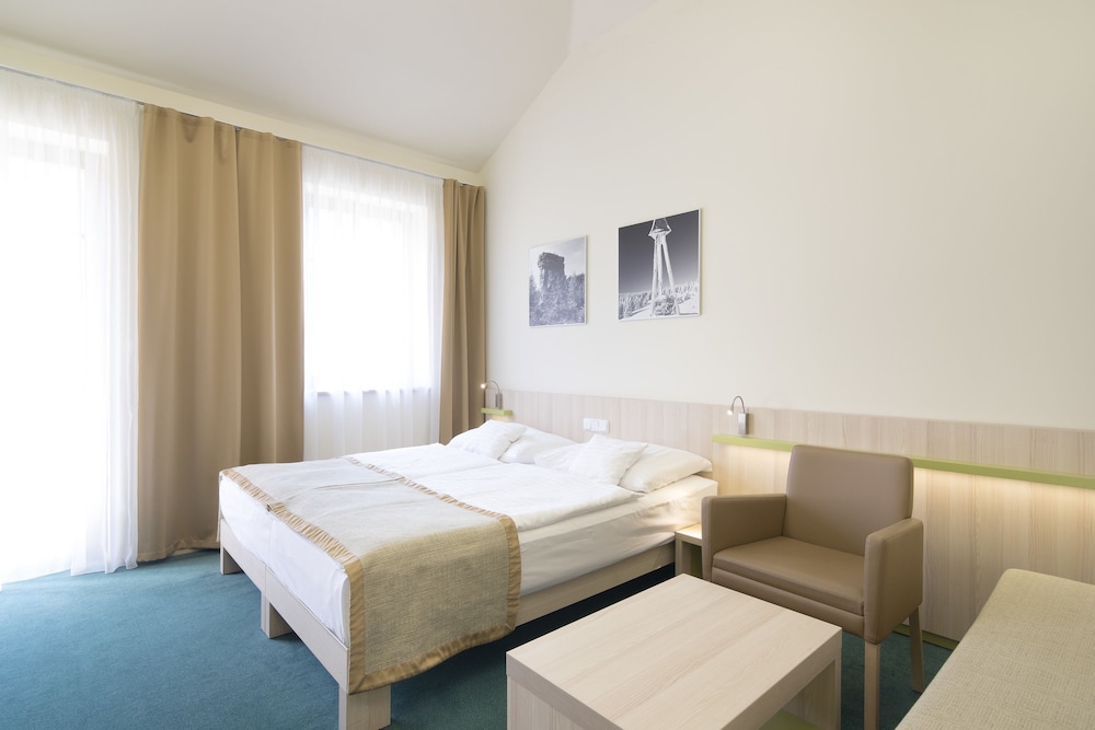 Family Room, 2 Bedrooms (Swimming pool Access) photo 2