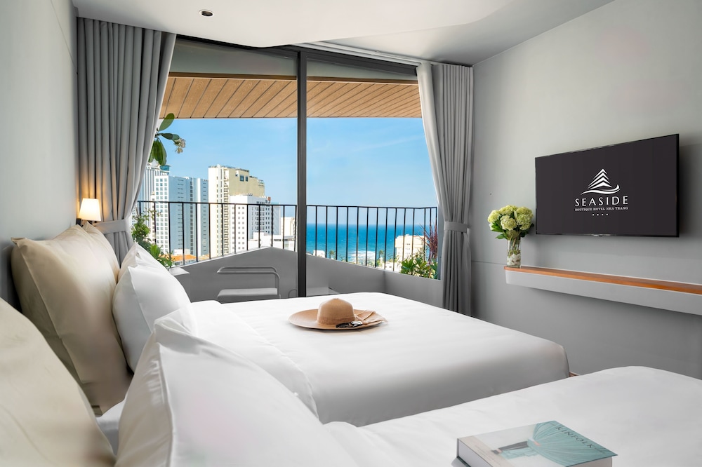 Family Room, Beach View