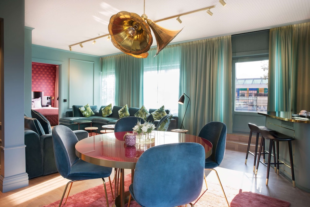 Suite (The Grande Terrace)