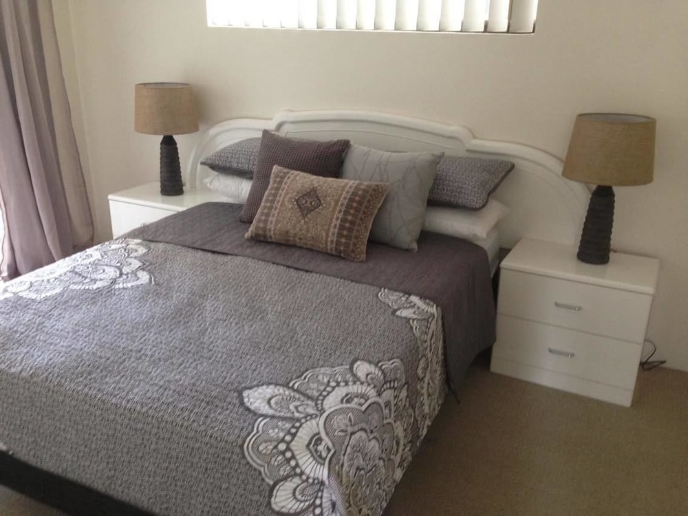 Standard 2 Bedroom Apartment - 7 Nights photo 1