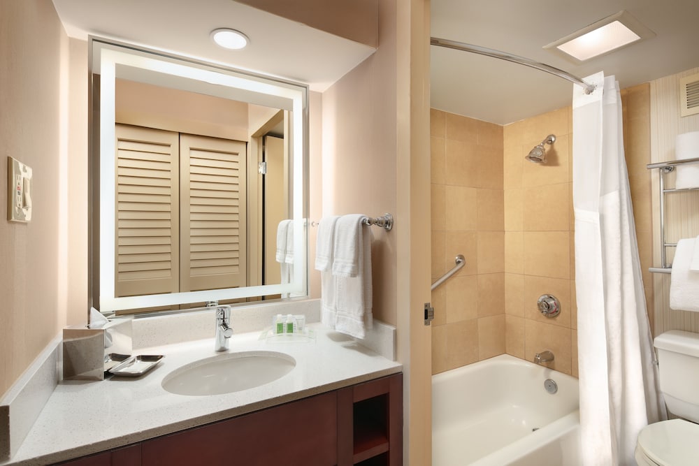Standard Room, 2 Double Beds, Lake View (Top Floor) - Photo 4