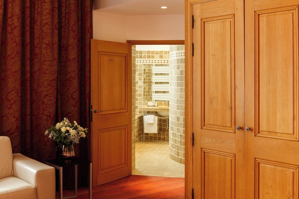 Prestige Suite - Photo 3