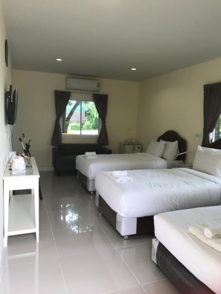 Bigger Cottage with Garden View photo 1