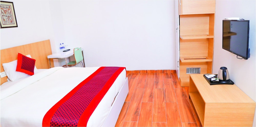 Deluxe Studio