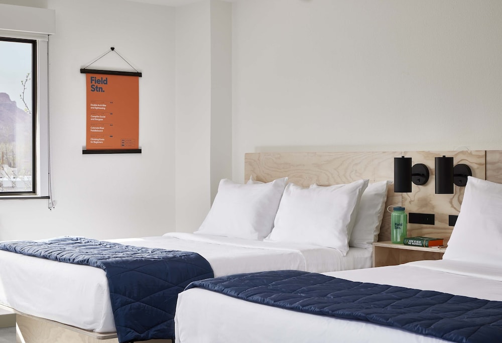 Double Room, 2 Queen Beds, Mobility Accessible - Photo 1