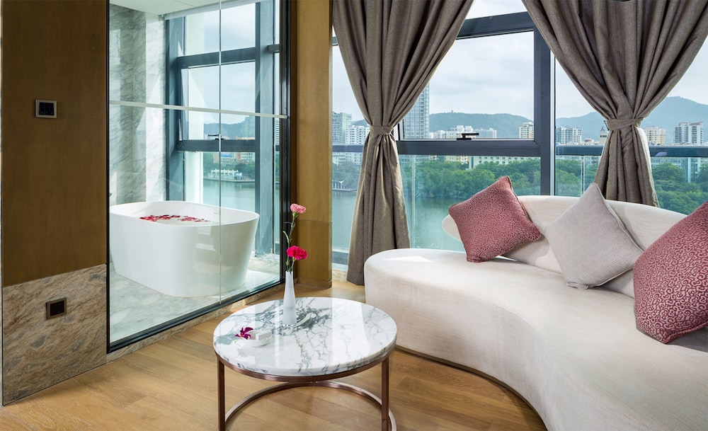 Deluxe Twin Room With River View photo 1