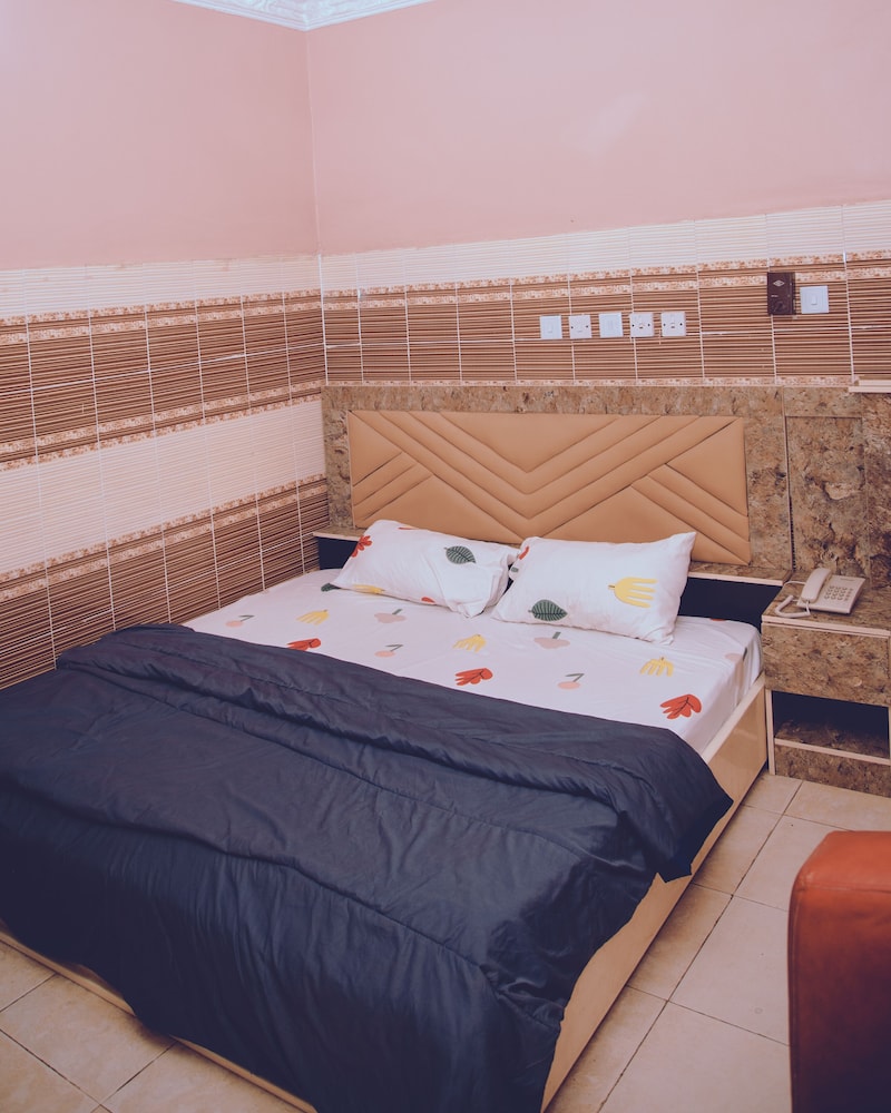 Single Room photo 3